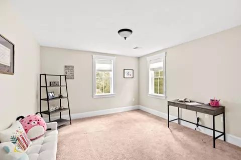 Bedroom - 5 Pine Needle Ln, Wareham, MA 02571 photo 4 of 4