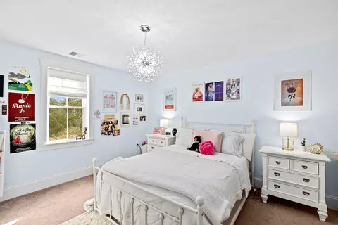 Bedroom - 5 Pine Needle Ln, Wareham, MA 02571 photo 2 of 4