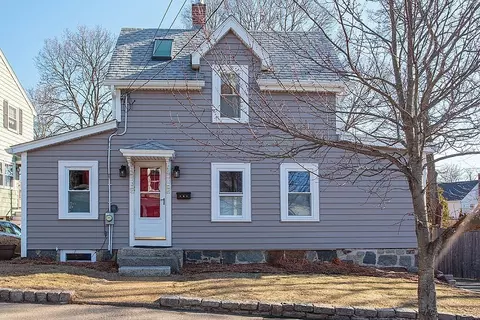 191 Church St, Milton, MA 02186