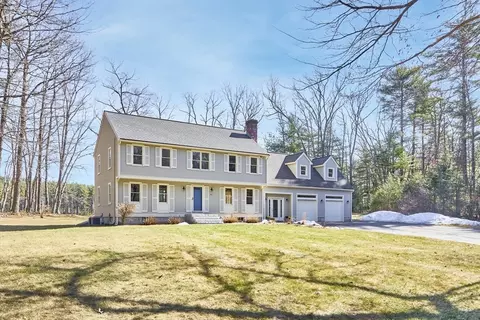 287 W Acton Rd, Stow, MA 01775