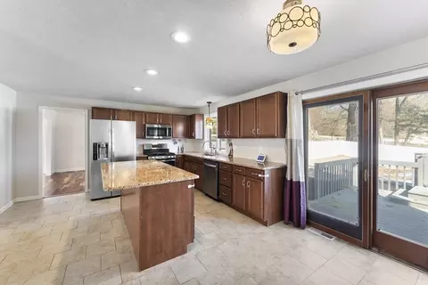 134 Christopher Ter, West Springfield, MA 01089 photo 9
