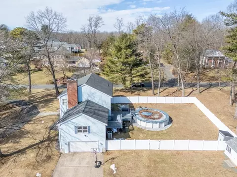 134 Christopher Ter, West Springfield, MA 01089 photo 2