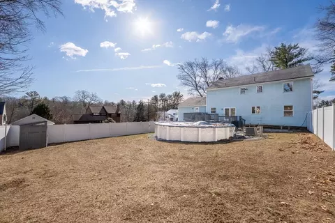 134 Christopher Ter, West Springfield, MA 01089 photo 3