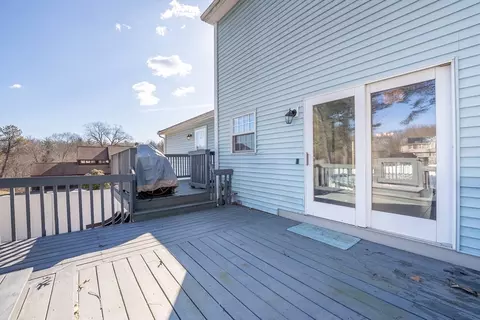 134 Christopher Ter, West Springfield, MA 01089 photo 11