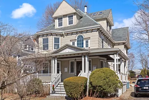 15 Henshaw St #3, Brighton, MA 02135