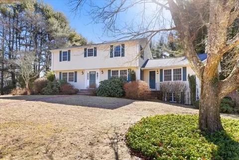5 Pheasant Ln, Easton, MA 02356