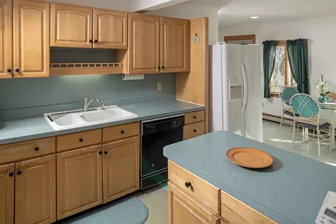 21 Surry Rd, Hingham, MA 02043 photo 5