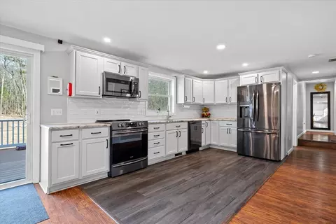 32 Camile Rd, Webster, MA 01570 photo 9