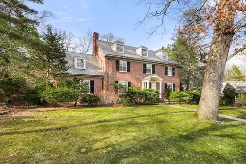 10 Lanark Rd, Wellesley, MA 02481