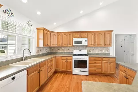 22 Lazy D Dr #22, Easthampton, MA 01027 photo 18