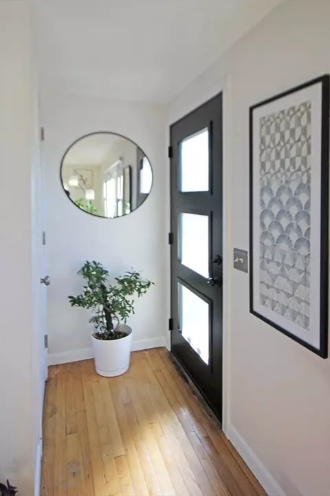 23 E Maple St, Easthampton, MA 01027 photo 7