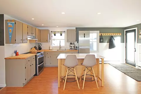 23 E Maple St, Easthampton, MA 01027 photo 13