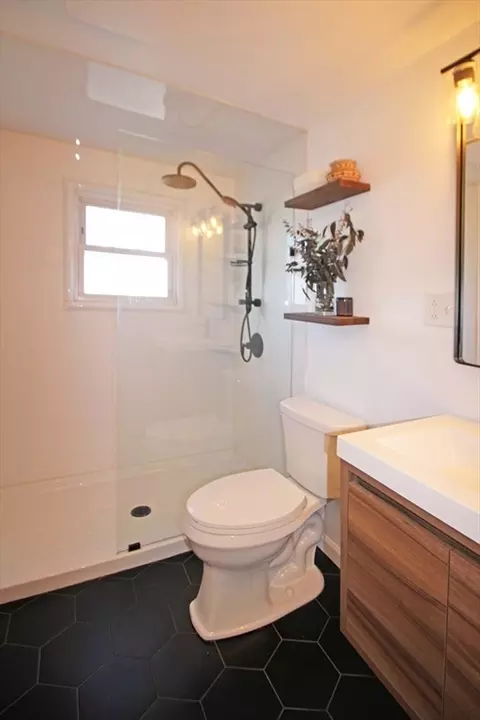 23 E Maple St, Easthampton, MA 01027 photo 20