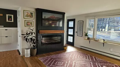 23 E Maple St, Easthampton, MA 01027 photo 10