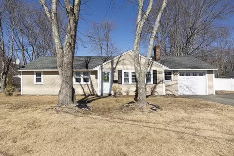 29 Reo Rd, Maynard, MA 01754