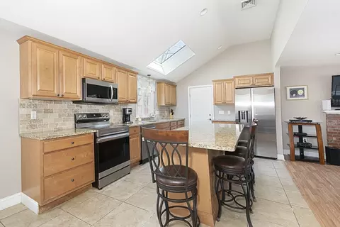 29 Reo Rd, Maynard, MA 01754 photo 11