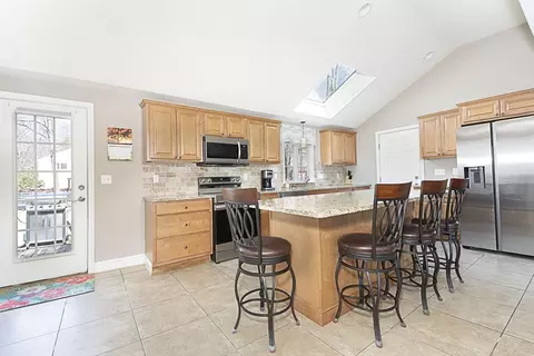29 Reo Rd, Maynard, MA 01754 photo 9