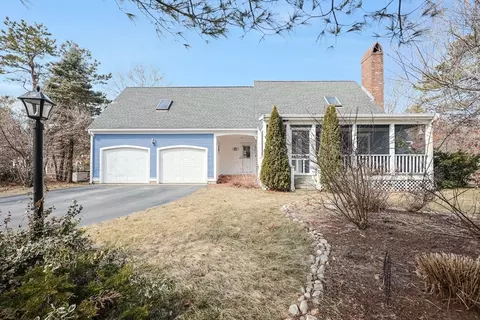 27 Blackthorn Path, Forestdale, MA 02644
