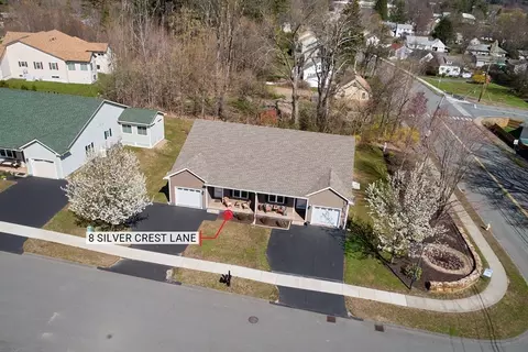 8 Silver Crest Ln #8, Greenfield, MA 01301