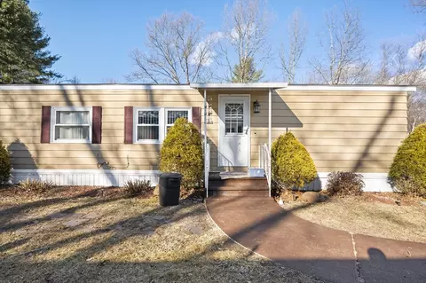 239 Ayer Rd #79, Littleton, MA 01460