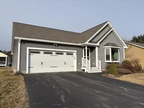 11 Monarch Way #11, Kingston, NH 03848