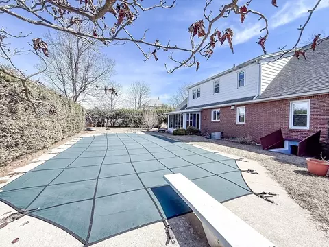 16 Elliot Ave, Chicopee, MA 01020 photo 37