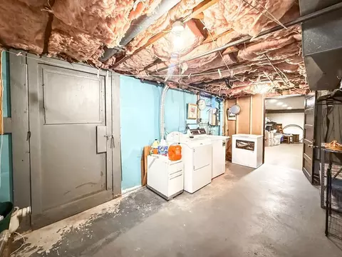 16 Elliot Ave, Chicopee, MA 01020 photo 33