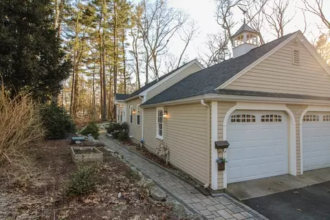 25 Forest Rd #B, Millis, MA 02054 photo 2