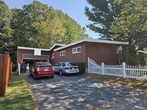 603 Ray St, Fall River, MA 02720