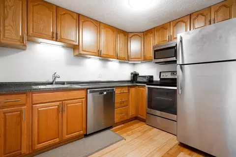 1186 Worcester Rd #521, Framingham, MA 01702