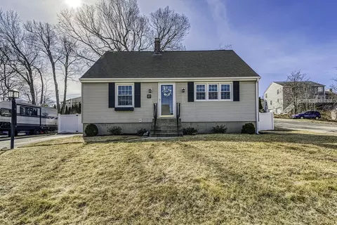 17 Heroult Rd, Worcester, MA 01606