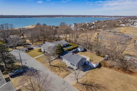 29 Abalone St, New Bedford, MA 02744