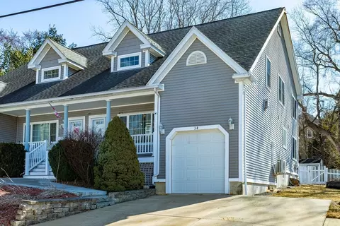 34 17th Ave #2, Haverhill, MA 01830