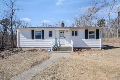 75 High St, Plainville, MA 02762