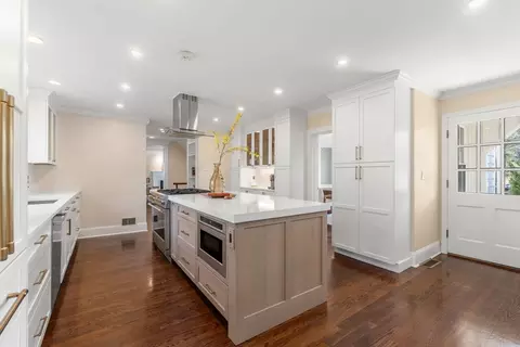 39 Westerly Rd, Weston, MA 02493 photo 5