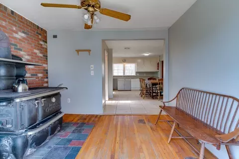 Entry Way - 2 Whitfield Way, Canton, MA 02021 photo 2 of 2