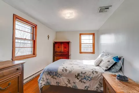 Bedroom - 2 Whitfield Way, Canton, MA 02021 photo 4 of 6