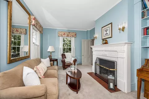 Living - 62 Linden St, Reading, MA 01867 photo 2 of 6