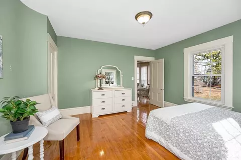 Bedroom - 62 Linden St, Reading, MA 01867 photo 6 of 8