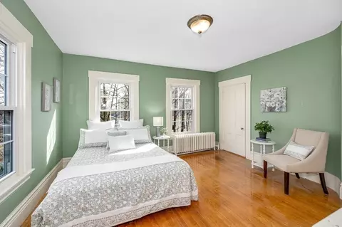 Bedroom - 62 Linden St, Reading, MA 01867 photo 5 of 8
