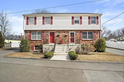 5 Oregon Ave #5, Woburn, MA 01801