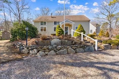 69 Waterway, Mashpee, MA 02649