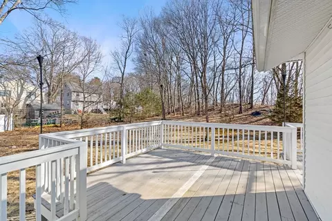 Exterior - 10 Capen Ln, Dedham, MA 02026 photo 5 of 8