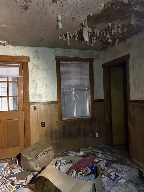 65 West St, Ware, MA 01082 photo 36