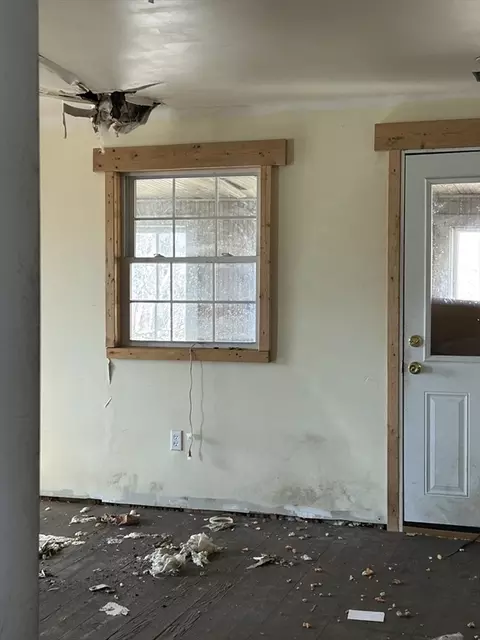 65 West St, Ware, MA 01082 photo 20