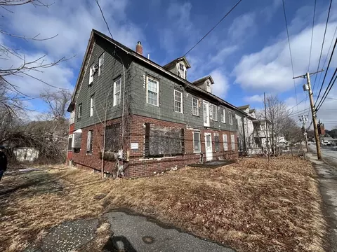 65 West St, Ware, MA 01082 photo 3
