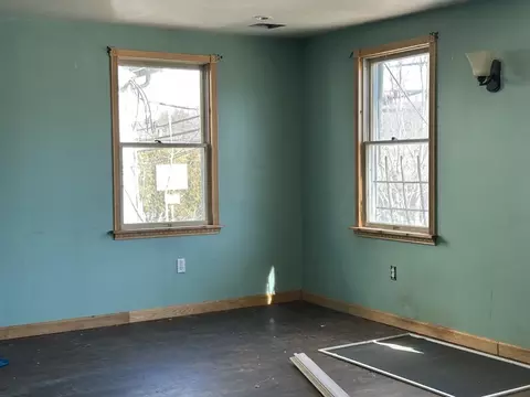 65 West St, Ware, MA 01082 photo 21