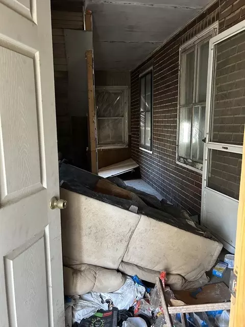 65 West St, Ware, MA 01082 photo 10