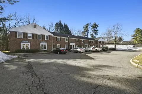 19 Smithfield Ct #19, Springfield, MA 01108 photo 3