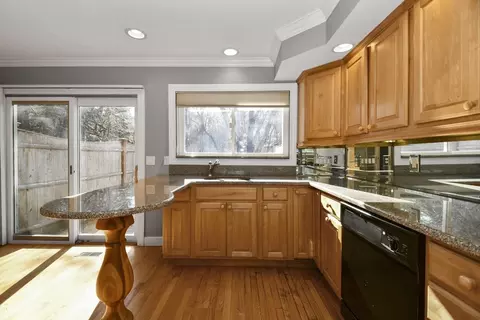 19 Smithfield Ct #19, Springfield, MA 01108 photo 12